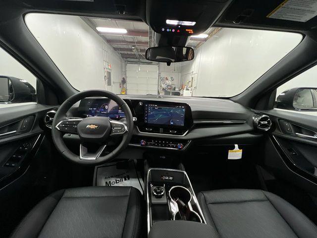 new 2026 Chevrolet Equinox car, priced at $33,106