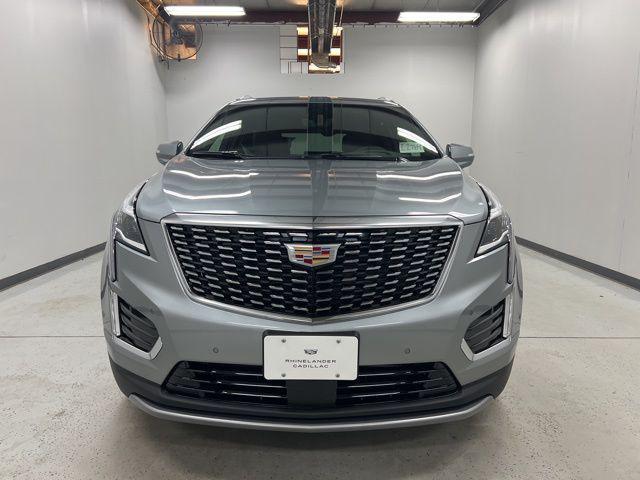 new 2025 Cadillac XT5 car, priced at $58,164