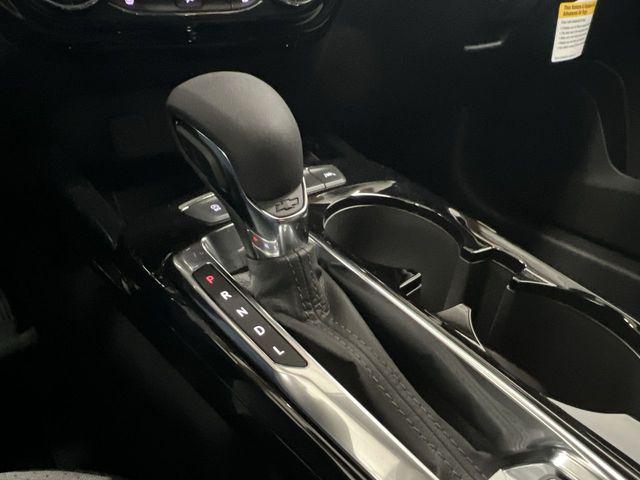 new 2025 Chevrolet Trax car