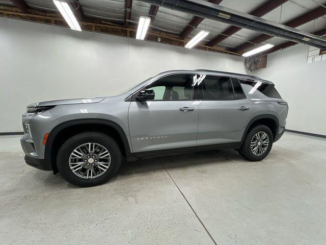 used 2025 Chevrolet Traverse car, priced at $41,990