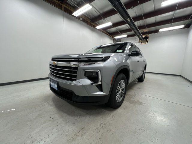 used 2025 Chevrolet Traverse car, priced at $41,990