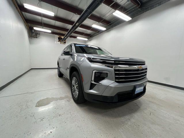 used 2025 Chevrolet Traverse car, priced at $41,990