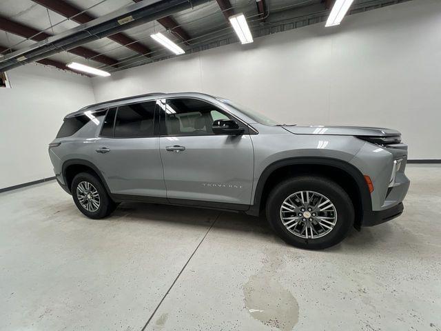 used 2025 Chevrolet Traverse car, priced at $41,990
