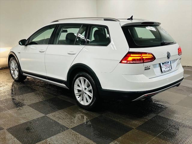 used 2019 Volkswagen Golf Alltrack car, priced at $26,212