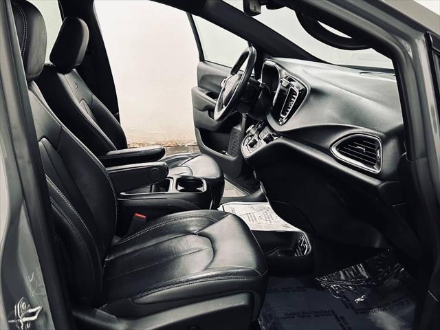 used 2020 Chrysler Pacifica car, priced at $25,880