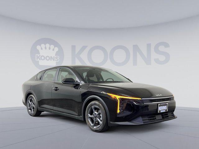 new 2025 Kia K4 car, priced at $22,000