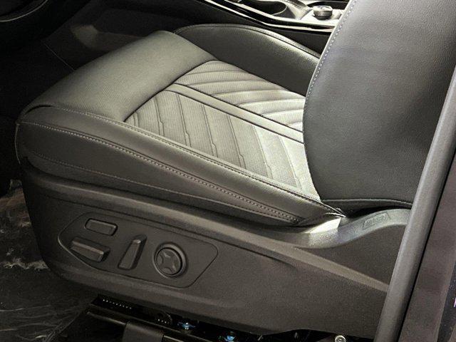 new 2025 Kia Sorento car, priced at $43,723
