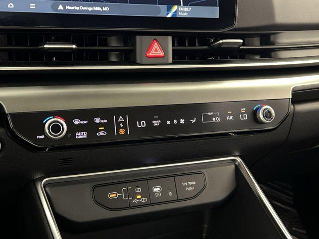 new 2025 Kia Carnival Hybrid car, priced at $53,095
