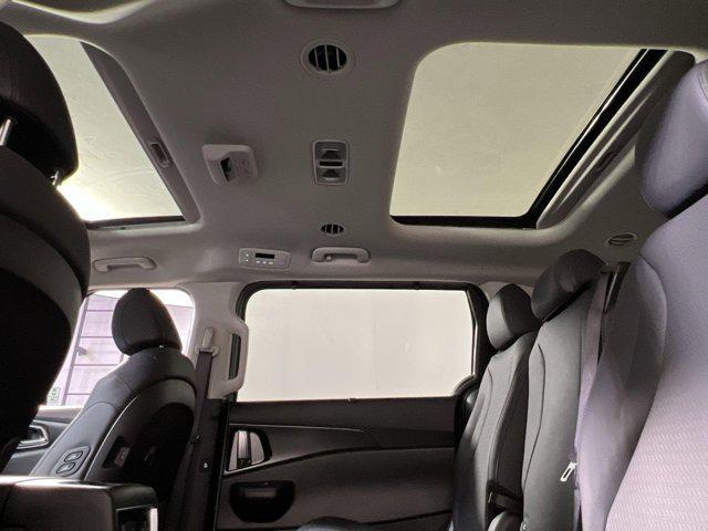 new 2025 Kia Carnival Hybrid car, priced at $53,095