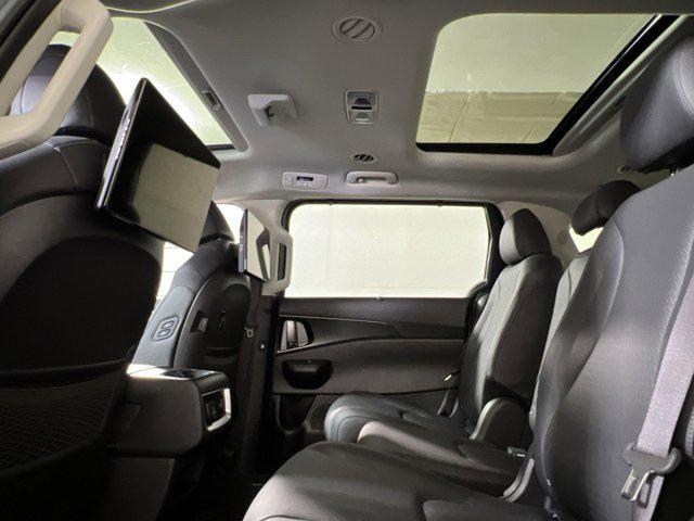 new 2025 Kia Carnival car, priced at $53,373