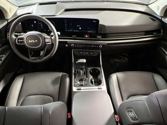 new 2025 Kia Carnival car, priced at $53,373