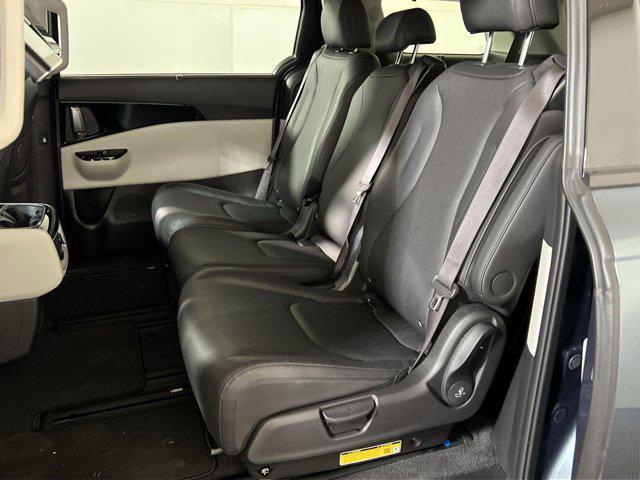 used 2024 Kia Carnival car, priced at $38,991