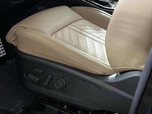new 2025 Kia Sorento car, priced at $45,050