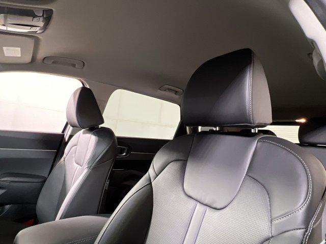 new 2025 Kia Sorento car, priced at $37,773