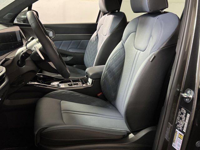 new 2025 Kia Sorento Plug-In Hybrid car, priced at $49,635