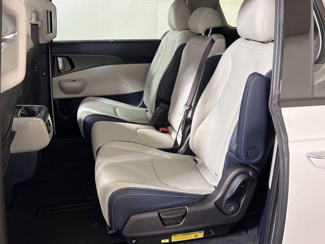 new 2026 Kia Carnival Hybrid car, priced at $52,061