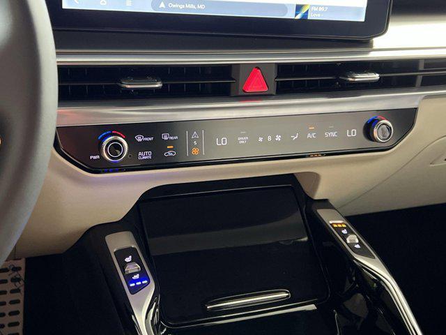 new 2025 Kia Sorento Hybrid car, priced at $45,393