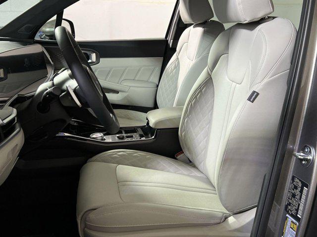 new 2025 Kia Sorento Hybrid car, priced at $45,393