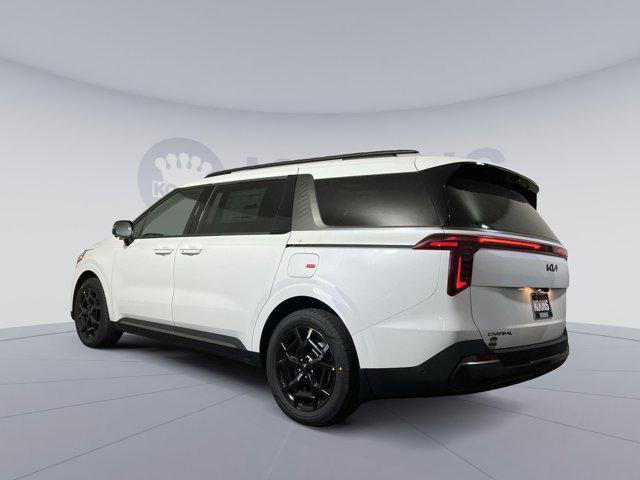 new 2025 Kia Carnival Hybrid car, priced at $56,855