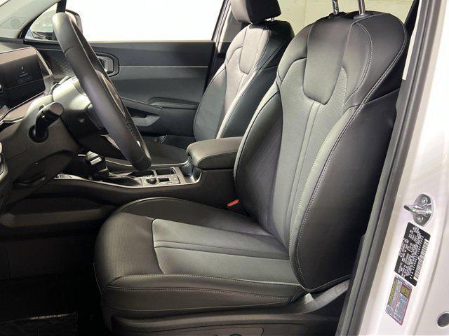 new 2025 Kia Sorento car, priced at $37,847