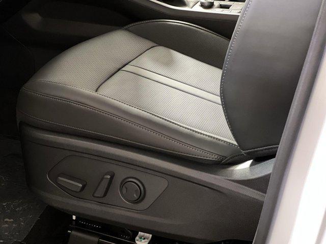 new 2025 Kia Sorento car, priced at $37,847