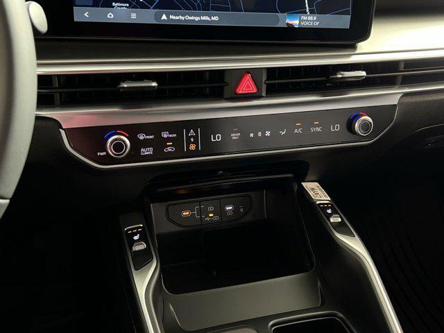 new 2025 Kia Sorento Hybrid car, priced at $36,499