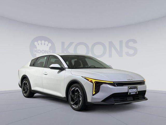 new 2025 Kia K4 car, priced at $23,000