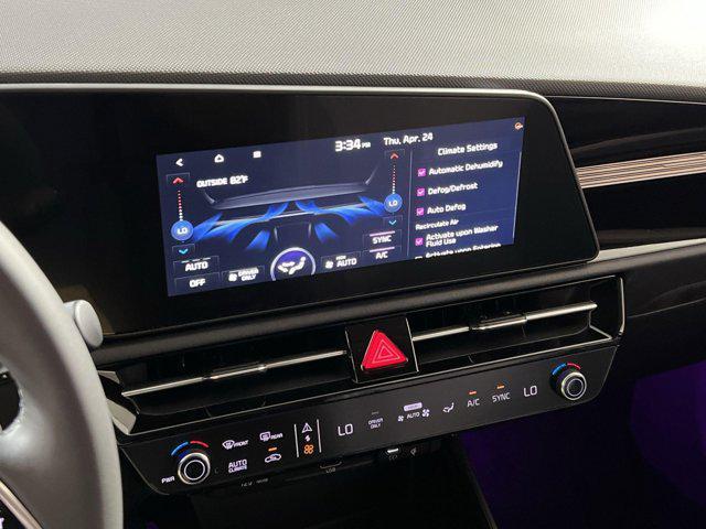 new 2025 Kia Niro car, priced at $31,704