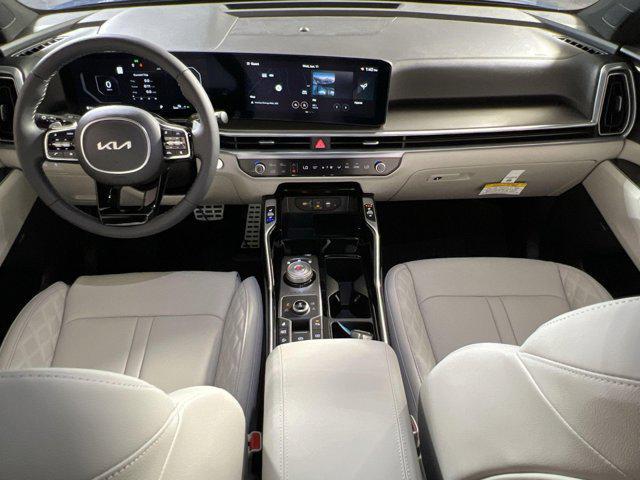 new 2025 Kia Sorento Hybrid car, priced at $45,393