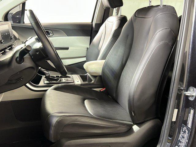 used 2023 Kia Carnival car, priced at $29,991