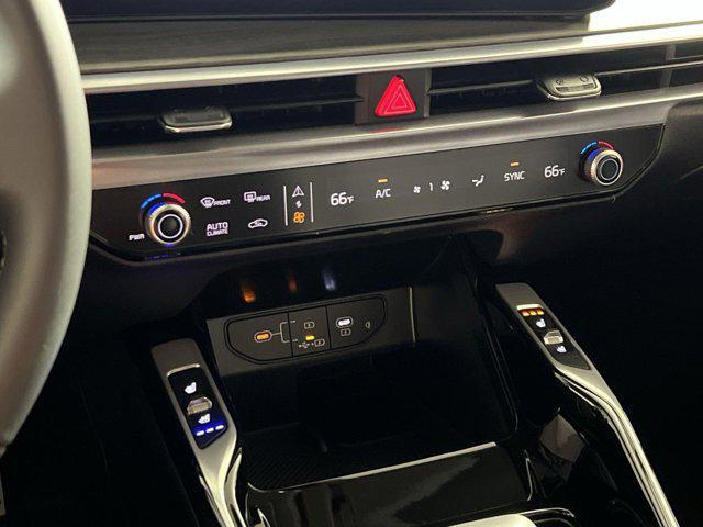 new 2025 Kia Sorento car, priced at $41,974
