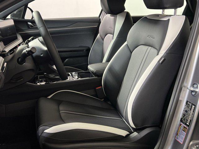 new 2025 Kia K5 car, priced at $30,423