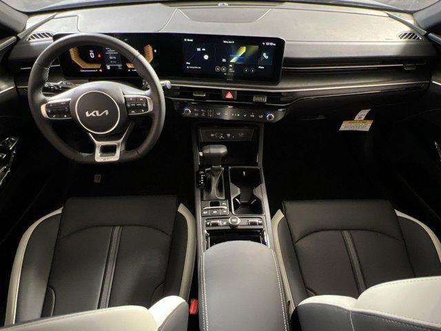 new 2025 Kia K5 car, priced at $30,423