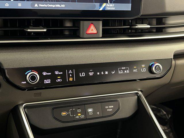 new 2025 Kia Carnival Hybrid car, priced at $45,999