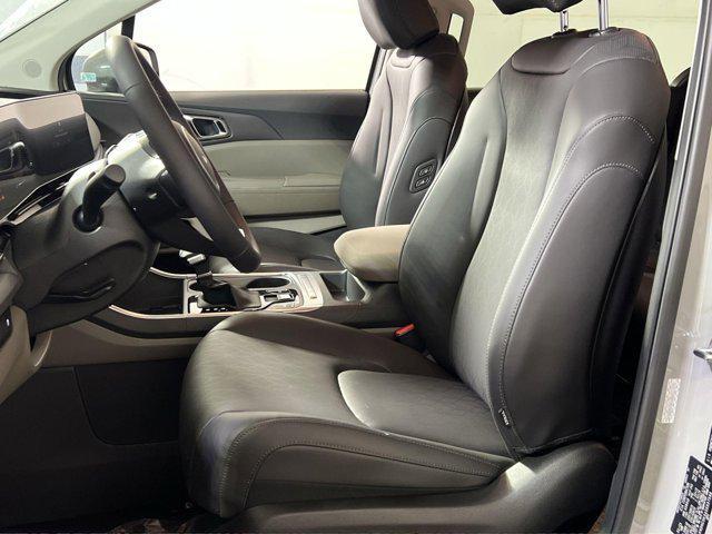 new 2025 Kia Carnival car, priced at $42,110
