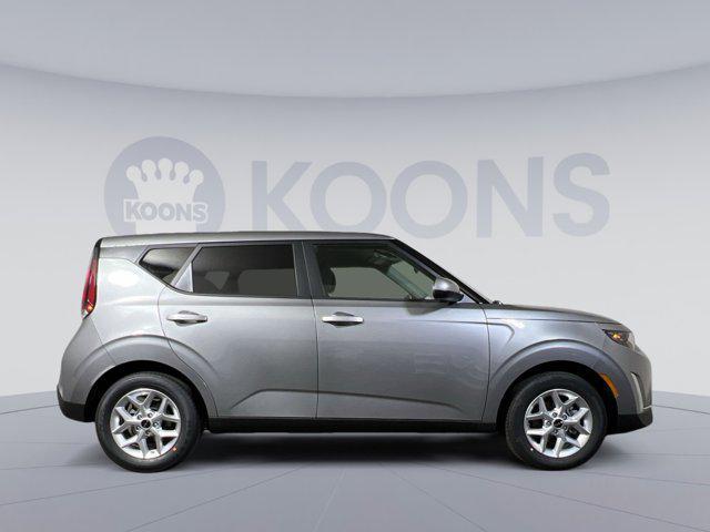 new 2025 Kia Soul car, priced at $18,999