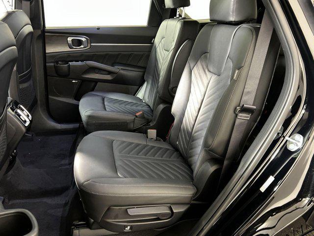 new 2025 Kia Sorento car, priced at $43,986