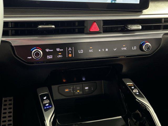 new 2025 Kia Sorento car, priced at $35,999
