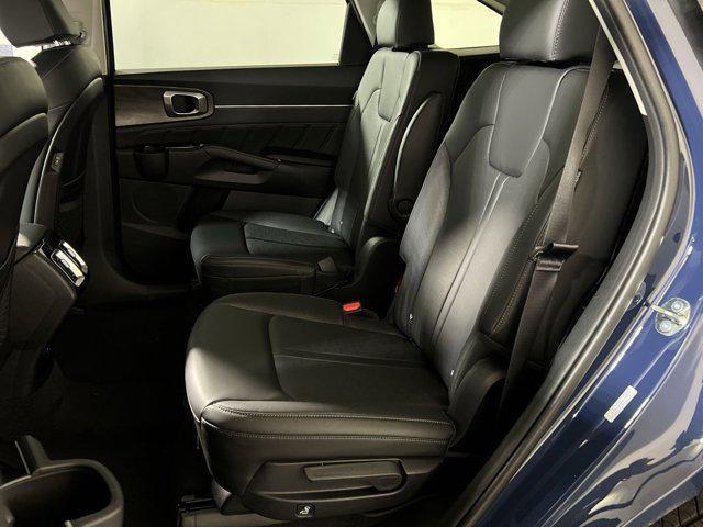 new 2025 Kia Sorento car, priced at $35,999