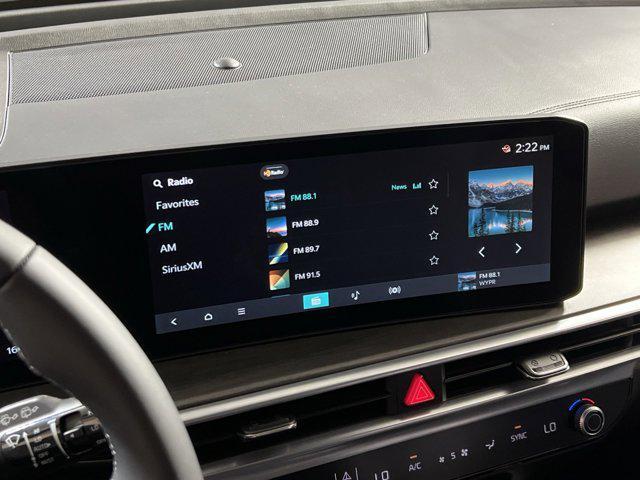 new 2025 Kia Sorento car, priced at $35,999