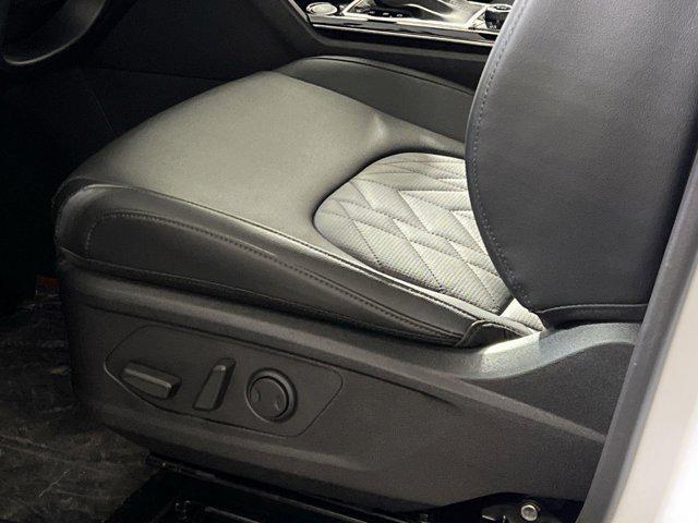 new 2025 Kia Sportage car, priced at $32,982