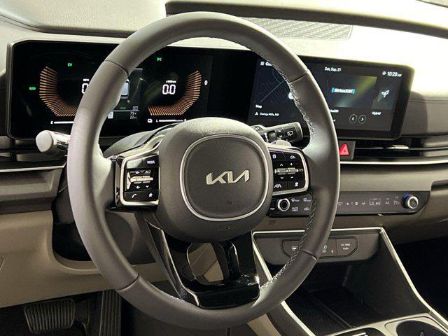 new 2025 Kia Carnival car, priced at $43,500