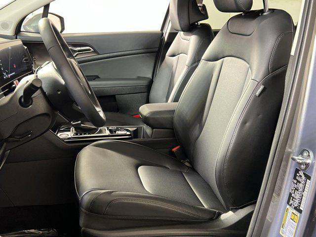 new 2025 Kia Sportage car, priced at $32,671