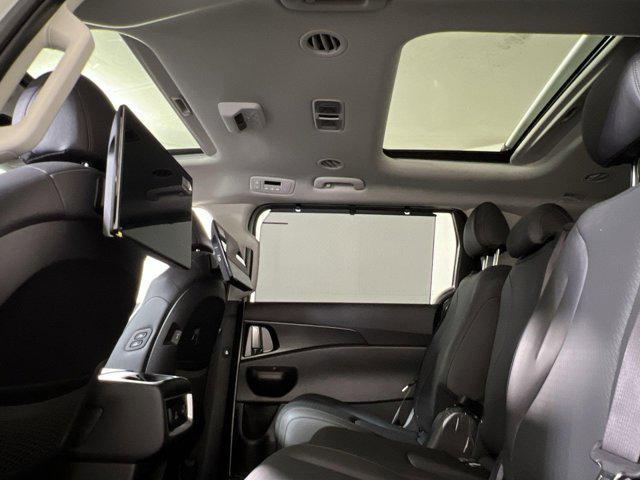 new 2025 Kia Carnival car, priced at $52,379
