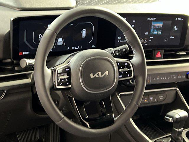 new 2025 Kia Carnival car, priced at $52,379