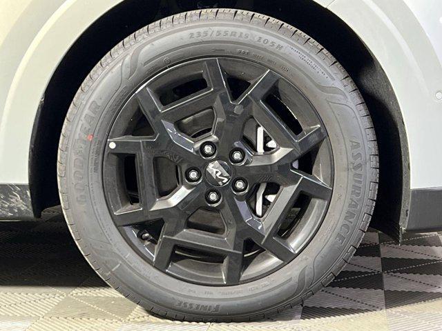 new 2025 Kia Carnival car, priced at $52,379
