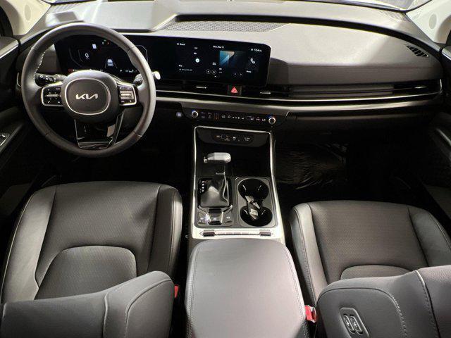 new 2025 Kia Carnival car, priced at $52,379