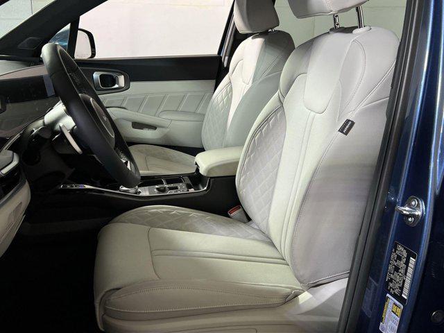 new 2025 Kia Sorento Hybrid car, priced at $45,272