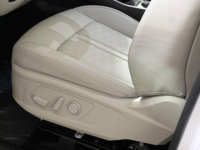 new 2025 Kia Sorento car, priced at $32,999