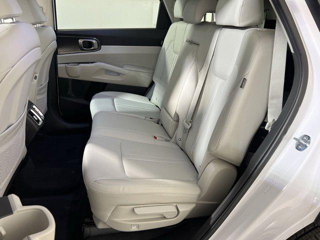 new 2025 Kia Sorento car, priced at $32,999